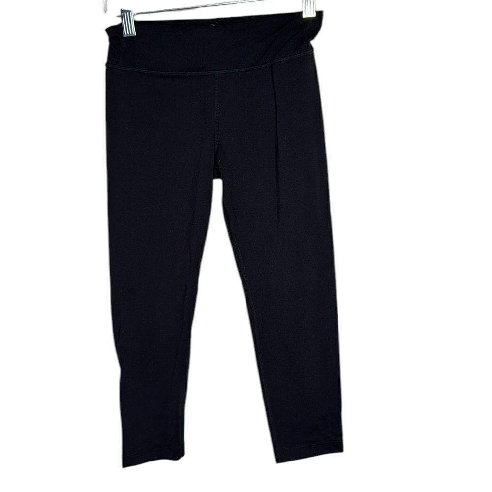 Athleta Girl Black “Stash Your Treasure” Capri Leggings. Size Large/12.